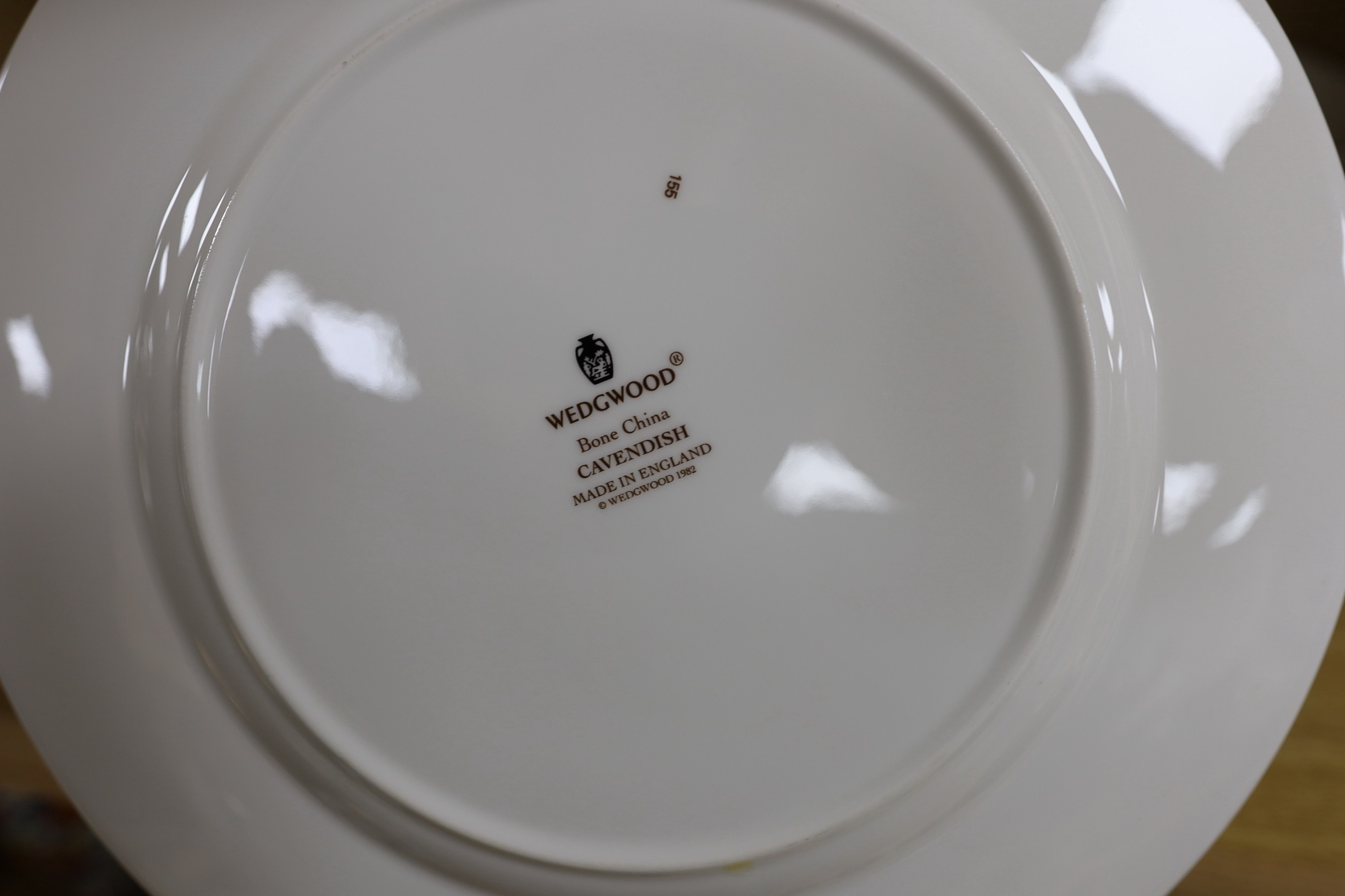 Ten Wedgwood Cavendish dinner plates and two Bavarian porcelain tureens